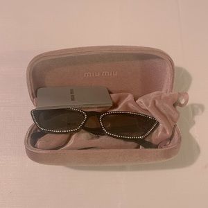 Rhinestone cat eye sunglasses